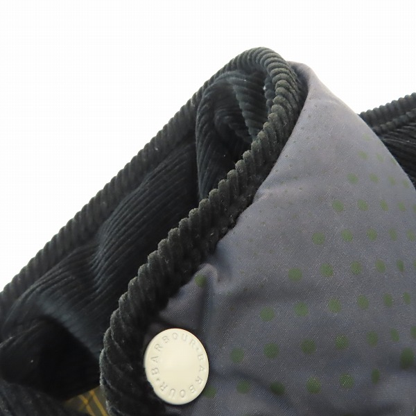 実際に弊社で買取させて頂いたBarbour×R.NEWBOLD/バブアー×アールニューボールド オイルドクロス ダウンベスト Mの画像 6枚目