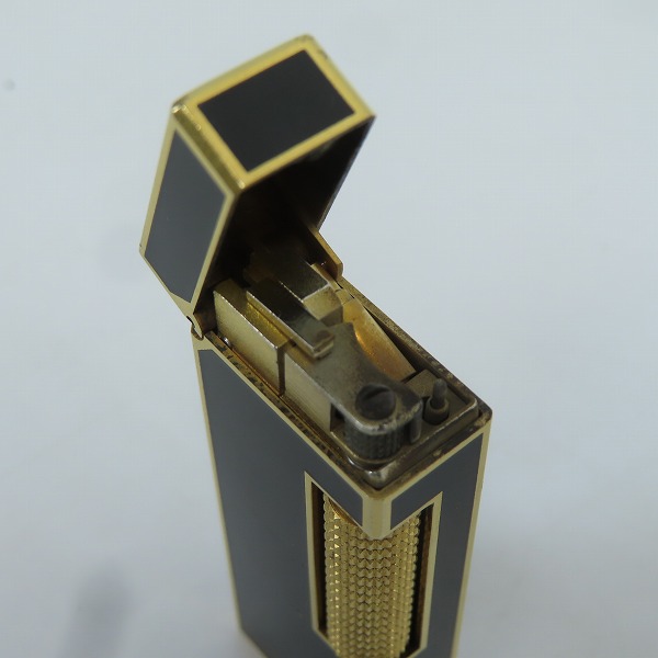 実際に弊社で買取させて頂いたdunhill/ダンヒル サイドローラー ガスライター ブラック/ゴールドの画像 4枚目
