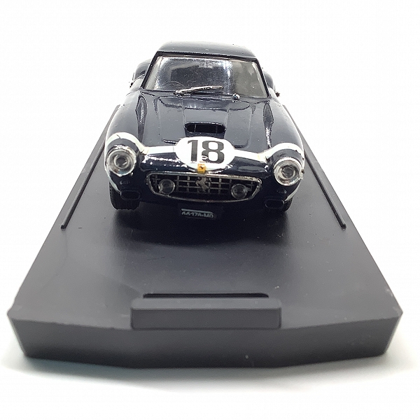 実際に弊社で買取させて頂いたBANG/バン FERRARI 250 SWB LE MAN 61 ミニカー 1/43の画像 3枚目