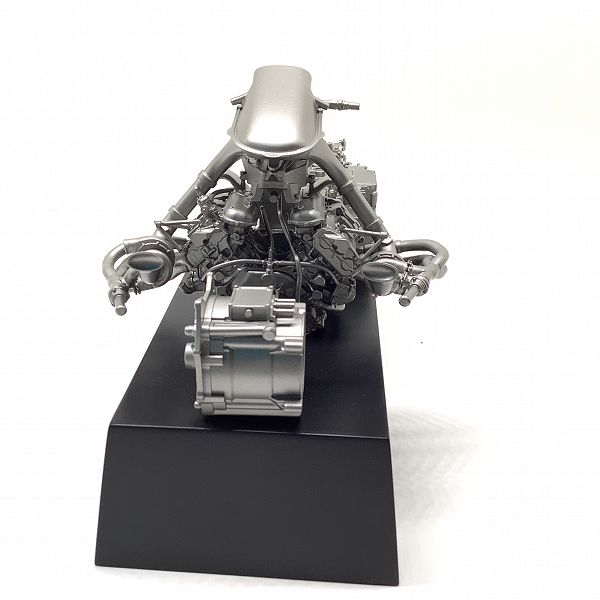 実際に弊社で買取させて頂いたWEC FIA世界耐久選手権 TOYOTA GAZOO Racing TS050 エンジン パワートレイン ル・マン24時間 三連覇記念 非売品の画像 2枚目