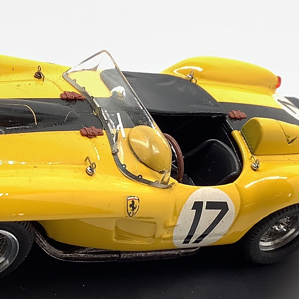実際に弊社で買取させて頂いたBANG/バン FERRARI 250 TR LE MAN 58 ミニカー BLK/YLW 1/43の画像 7枚目