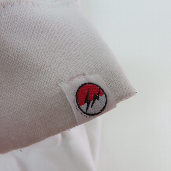 実際に弊社で買取させて頂いたFRAGMENT DESIGN×Pokemon/フラグメントデザイン×ポケモン INN THUNDERBOLT PROJECT プルオーバーパーカー/フーディー/3の画像 6枚目