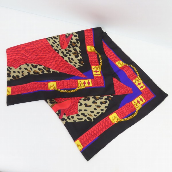 実際に弊社で買取させて頂いたCELINE/セリーヌ チェーン/クロコ/豹柄 大判ストール