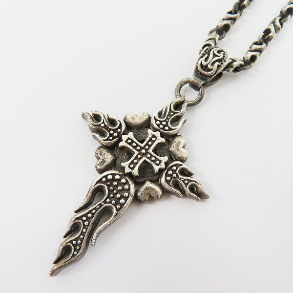 実際に弊社で買取させて頂いたLEATHERS & TREASURES/レザーズアンドトレジャーズ クロスネックレスの画像 1枚目