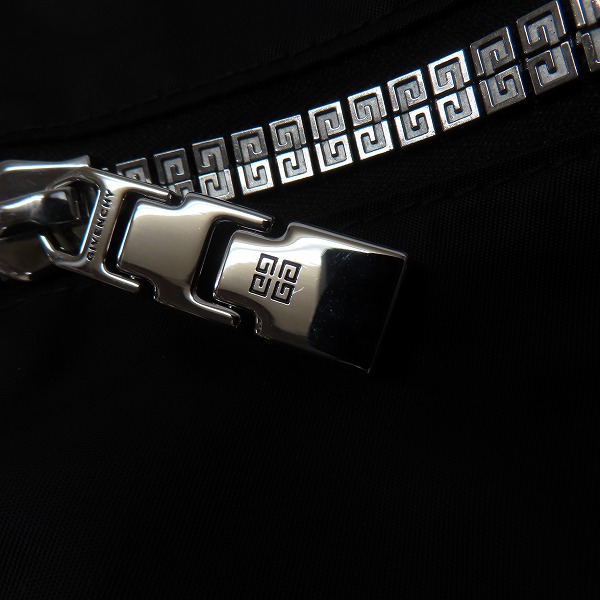 実際に弊社で買取させて頂いたGIVENCHY/ジバンシー 22AW Gジップ ナイロン ウエストバッグ/ショルダーバッグ BKU038K1JEの画像 7枚目