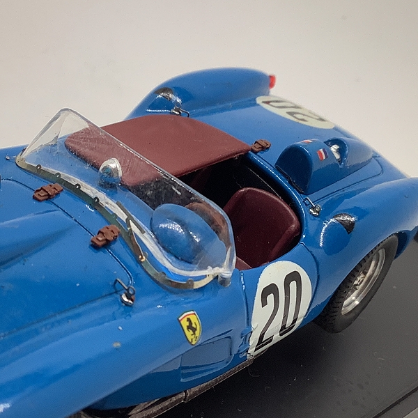 実際に弊社で買取させて頂いたBANG/バン FERRARI 250 TR LE MAN 58 ミニカー BLUE 1/43の画像 7枚目