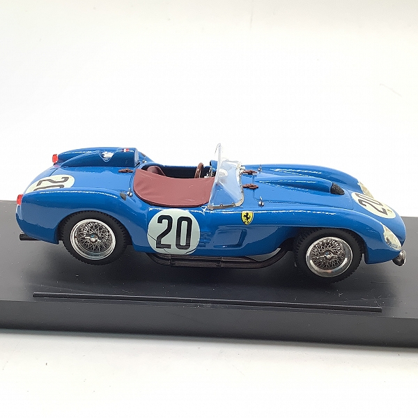 実際に弊社で買取させて頂いたBANG/バン FERRARI 250 TR LE MAN 58 ミニカー BLUE 1/43の画像 5枚目