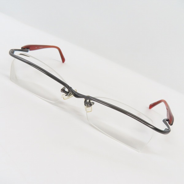 実際に弊社で買取させて頂いたless than human/レスザンヒューマン アイウエア/メガネフレーム 889