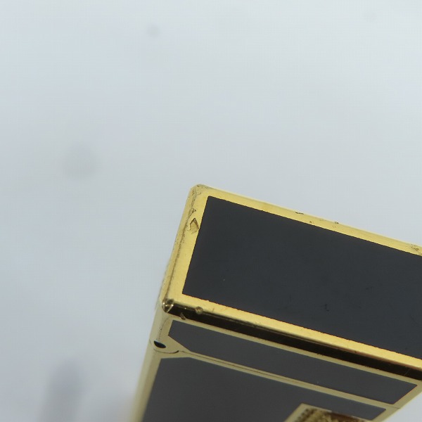 実際に弊社で買取させて頂いたdunhill/ダンヒル サイドローラー ガスライター ブラック/ゴールドの画像 5枚目