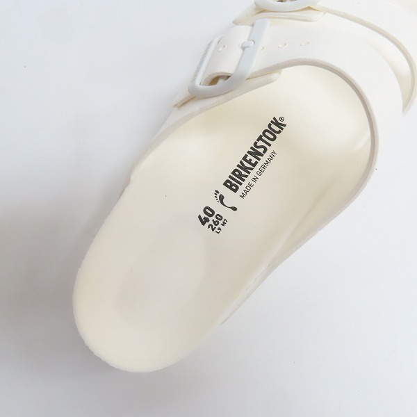 実際に弊社で買取させて頂いたBIRKENSTOCK/ビルケンシュトック ARIZONA/アリゾナ サンダル ホワイト 0129443/40の画像 4枚目