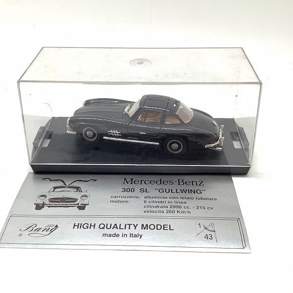 実際に弊社で買取させて頂いたBANG/バン MERCEDES 300 SL GULLWING 55 ミニカー 1/43の画像 2枚目
