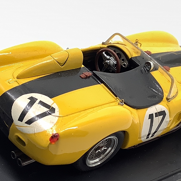 実際に弊社で買取させて頂いたBANG/バン FERRARI 250 TR LE MAN 58 ミニカー BLK/YLW 1/43の画像 8枚目