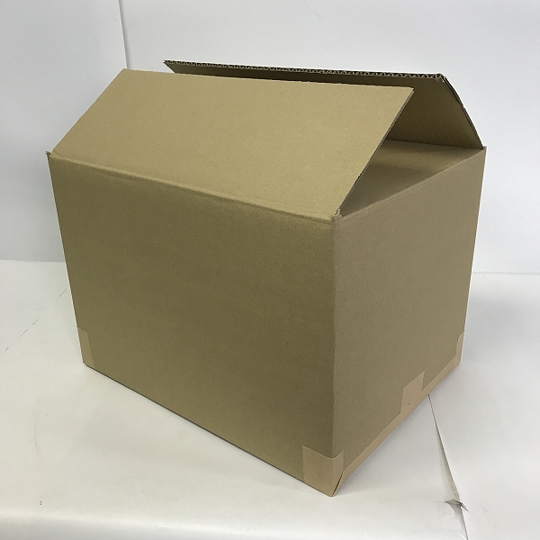 実際に弊社で買取させて頂いた【おまとめ品】ナイキ/オークリー/プーマ 半袖Tシャツ/ショートパンツ/パーカー 他 スポーツウェアの画像 6枚目