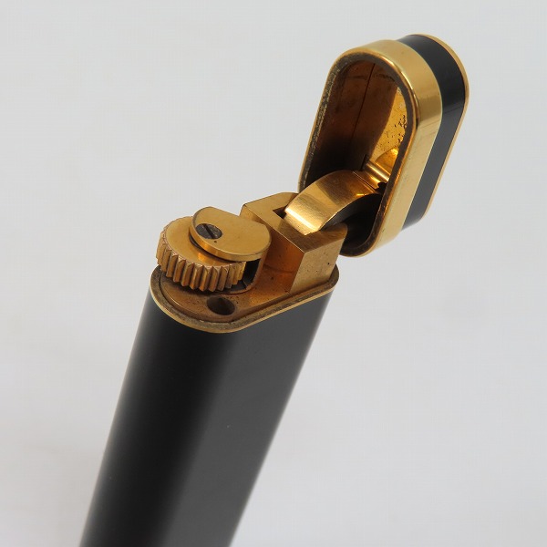 実際に弊社で買取させて頂いたCartier/カルティエ ガスライター ブラック×ゴールドの画像 4枚目