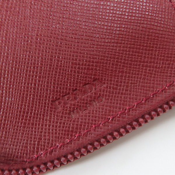 実際に弊社で買取させて頂いたPRADA/プラダ サフィアーノレザー ラウンドファスナー 手帳カバーの画像 4枚目