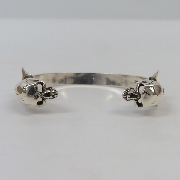 実際に弊社で買取させて頂いたCRAZY PIG/クレイジーピッグ 2スカル バングル ブレスレット/スモールの画像 3枚目