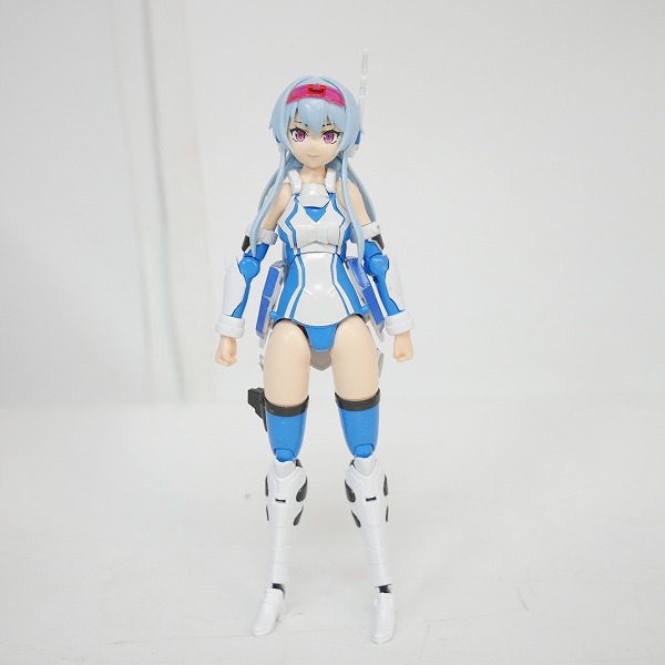 実際に弊社で買取させて頂いた【完成品/ジャンク扱い】アオシマ V.F.G. ヴァリアブルファイターガールズ マクロスΔ VF-31J ジークフリート Ver.1.3/プラモの画像 1枚目