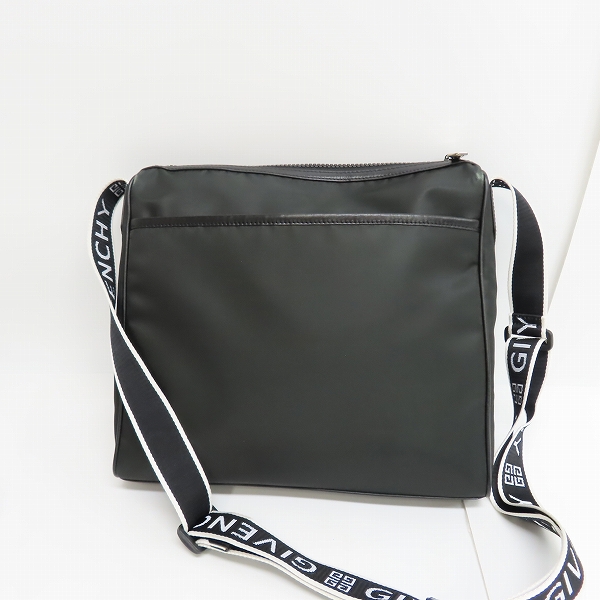 実際に弊社で買取させて頂いたGIVENCHY/ジバンシィ レザー×ナイロン ロゴラインショルダーバッグの画像 1枚目