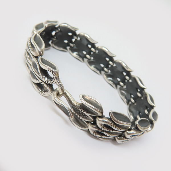 実際に弊社で買取させて頂いたBloody Mary/ブラッディマリー 1ブルーダイヤ付 フックブレスレット