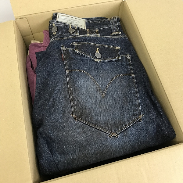 実際に弊社で買取させて頂いた【おまとめ品】リーバイス/バーバリー/コンバース 他 デニムパンツ/ポロシャツ/パーカー 等
