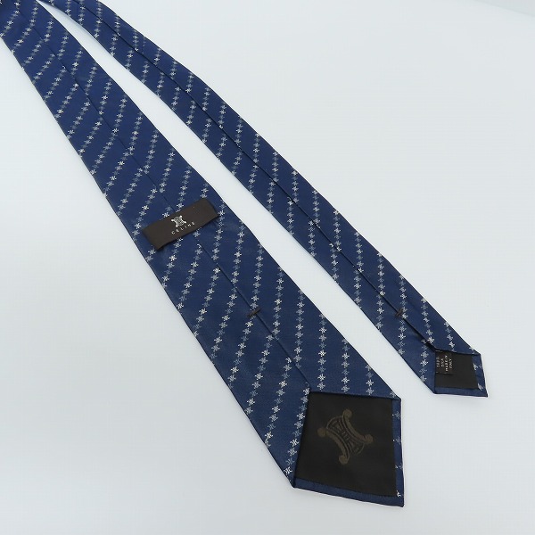 実際に弊社で買取させて頂いたCELINE/セリーヌ マカダム柄 シルク100％ ネクタイの画像 4枚目