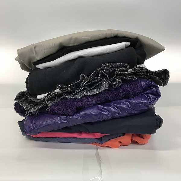 実際に弊社で買取させて頂いた【おまとめ品】NIKE/ナイキ adidas/アディダス BURBERRY/バーバリー 他 メンズ/レディース ポロシャツ/パンツ 等 ゴルフウェアの画像 6枚目