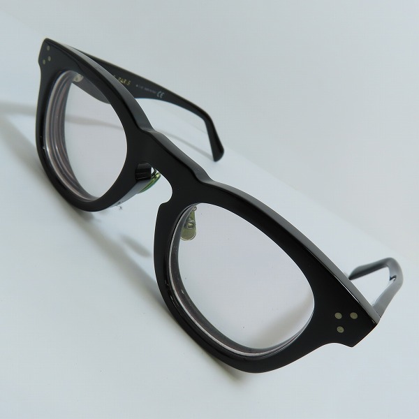 実際に弊社で買取させて頂いたCELINE/セリーヌ  度入り眼鏡/メガネフレーム/アイウェア CL50049J 001