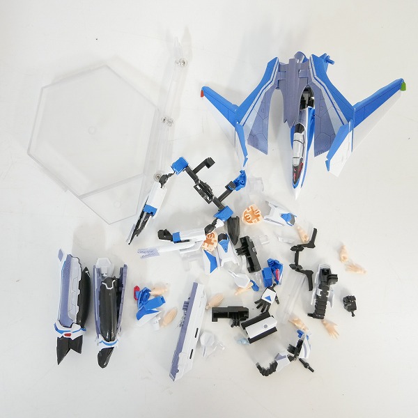 実際に弊社で買取させて頂いた【完成品/ジャンク扱い】アオシマ V.F.G. ヴァリアブルファイターガールズ マクロスΔ VF-31J ジークフリート Ver.1.3/プラモの画像 3枚目