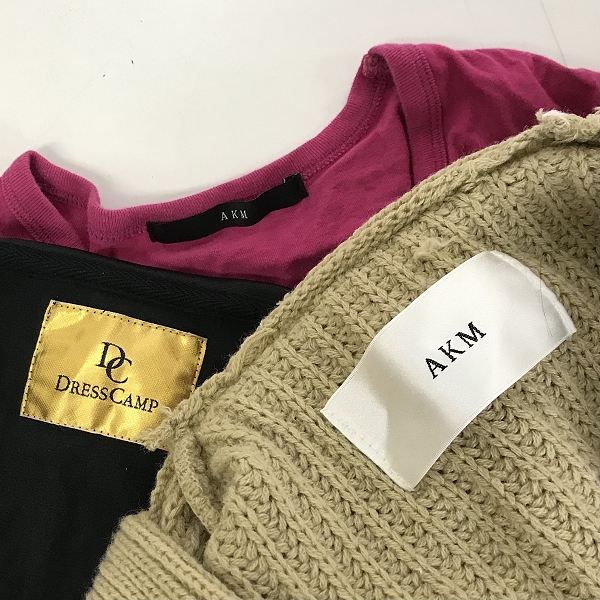 実際に弊社で買取させて頂いた【おまとめ品】AKM/エーケーエム DRESS CAMP/ドレスキャンプ ニットカーディガン/スウェットパンツ 等の画像 1枚目