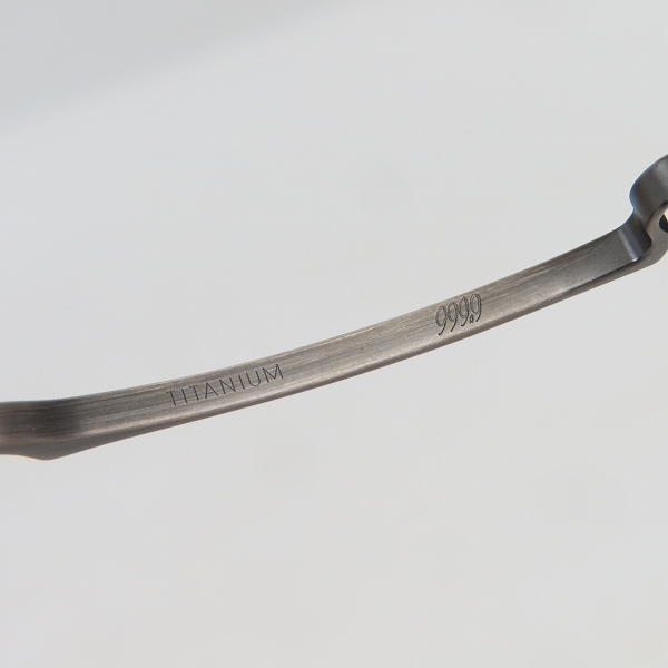 実際に弊社で買取させて頂いた999.9/フォーナインズ TITANIUM/チタニウム メタルフレーム 眼鏡/メガネ/アイウェア S-122Tの画像 4枚目