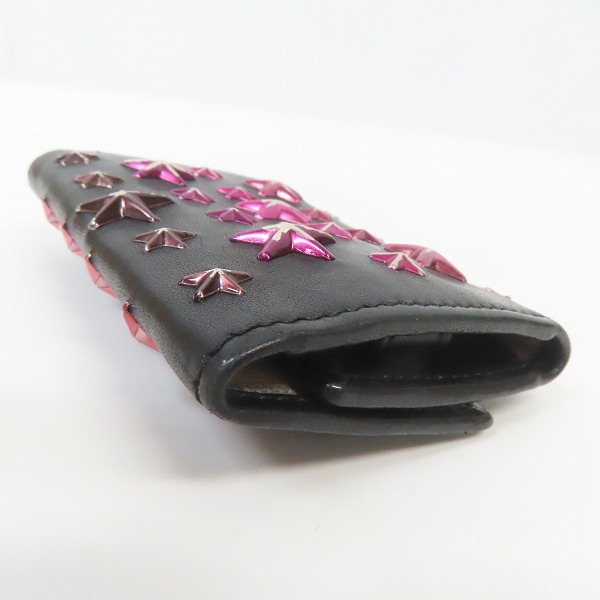 実際に弊社で買取させて頂いたJIMMY CHOO/ジミー チュウ スタースタッズ レザー 6連キーケースの画像 2枚目