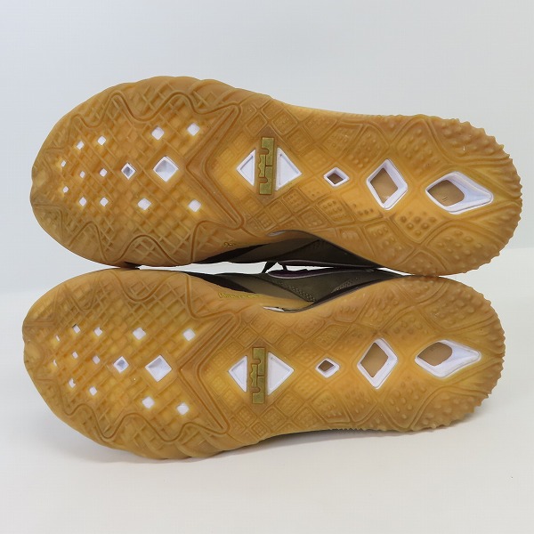 実際に弊社で買取させて頂いたNIKE×atomos/ナイキ×アトモス LEBRON 18 LOW レブロン18 CW3153-200/28の画像 2枚目