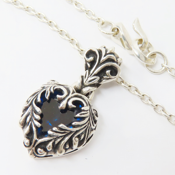 実際に弊社で買取させて頂いたLEATHERS AND TREASURES/レザーズアンドトレジャーズ スクロールハートペンダント ブルーストーン ネックレス