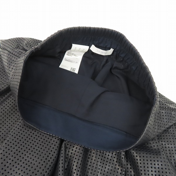 実際に弊社で買取させて頂いたHugo BOSS/ヒューゴボス パンチングショートパンツ フェイクレザー/34の画像 5枚目