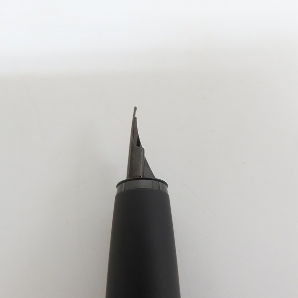 実際に弊社で買取させて頂いたLAMY/ラミー studio/ステュディオ 万年筆の画像 2枚目