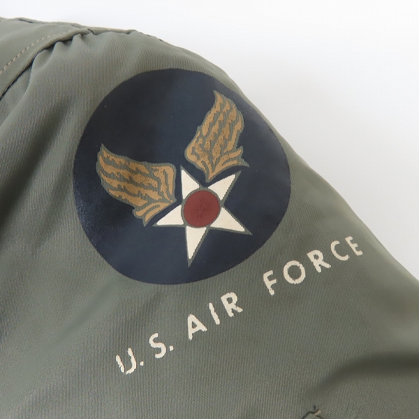 実際に弊社で買取させて頂いたBUZZ RICKSON'S/バズリクソンズ TYPE MA-1 フライトジャケット カーキ系 M13785/Mの画像 6枚目