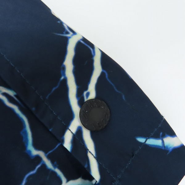 実際に弊社で買取させて頂いたDICKIES/ディッキーズ サンダー柄 コーチジャケット 173M10WD17 /Sの画像 6枚目