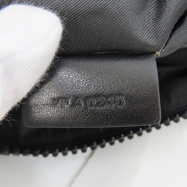 実際に弊社で買取させて頂いたGIVENCHY/ジバンシィ レザー×ナイロン ロゴラインショルダーバッグの画像 7枚目