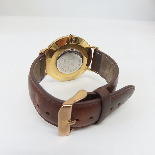実際に弊社で買取させて頂いた【ジャンク】Daniel Wellington/ダニエルウェリントン B40R40 クオーツ腕時計 の画像 2枚目