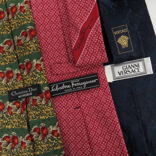 実際に弊社で買取させて頂いたChristian Dior/クリスチャン・ディオール VERSACE/ヴェルサーチェ FERRAGAMO/フェラガモ ネクタイ 3点セットの画像 4枚目