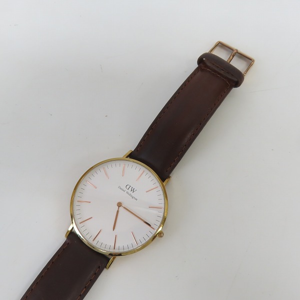 実際に弊社で買取させて頂いた【ジャンク】Daniel Wellington/ダニエルウェリントン B40R40 クオーツ腕時計 の画像 5枚目