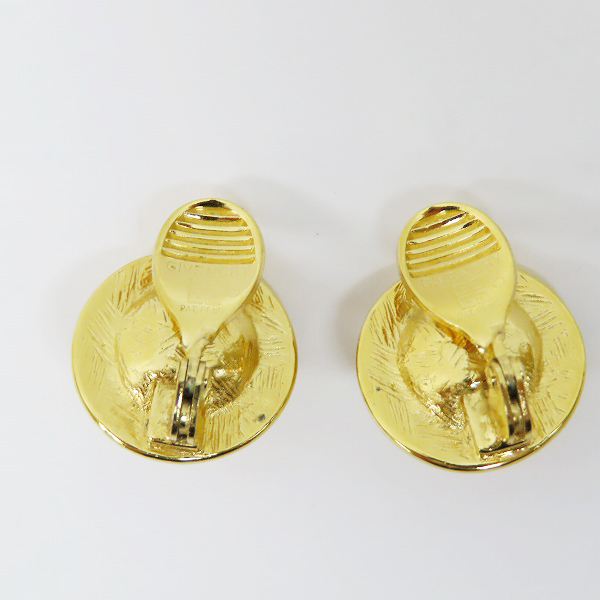 実際に弊社で買取させて頂いたGIVENCHY/ジバンシイ フェイクパール ロゴ イヤリングの画像 1枚目