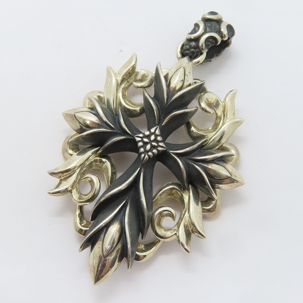 実際に弊社で買取させて頂いたBloody Mary/ブラッディマリー アンドロメダ ペンダント