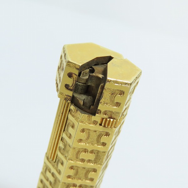 実際に弊社で買取させて頂いたCELINE/セリーヌ マカダム柄 ローラーガスライター ゴールドの画像 4枚目