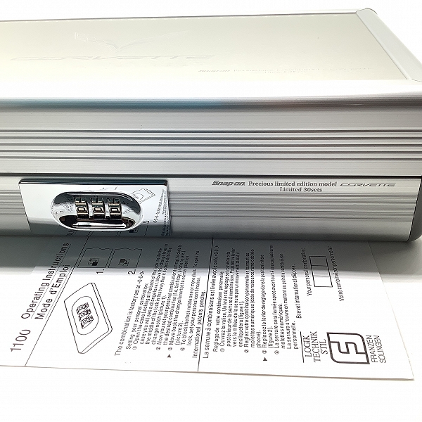 実際に弊社で買取させて頂いたSnap-On/スナップオン CORVETTE/コルベット レンチ ソケット ラチェットハンドル アルミ工具箱 セットの画像 9枚目