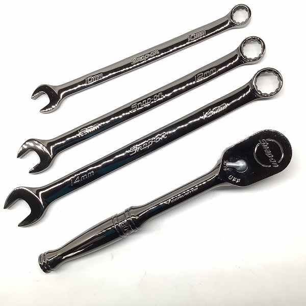 実際に弊社で買取させて頂いたSnap-On/スナップオン CORVETTE/コルベット レンチ ソケット ラチェットハンドル アルミ工具箱 セットの画像 4枚目