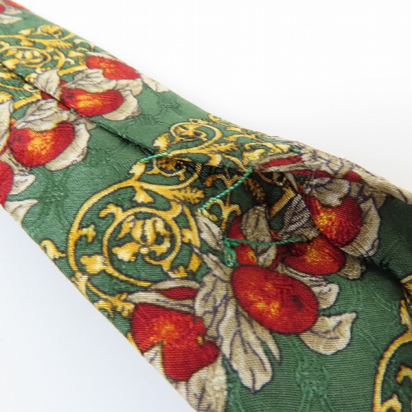 実際に弊社で買取させて頂いたChristian Dior/クリスチャン・ディオール VERSACE/ヴェルサーチェ FERRAGAMO/フェラガモ ネクタイ 3点セットの画像 6枚目