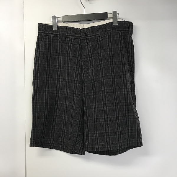 実際に弊社で買取させて頂いた【おまとめ品】アディダス/ディッキーズ/チャンピオン 他 トラックジャケット/ハーフパンツ/カットソー 等の画像 4枚目