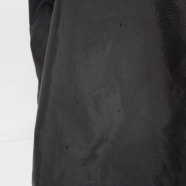 実際に弊社で買取させて頂いたTitleist/タイトリスト TB20SXSF  ゴルフ 9型 4分割スタンド式 キャディバッグ ブラックの画像 9枚目