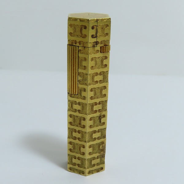 実際に弊社で買取させて頂いたCELINE/セリーヌ マカダム柄 ローラーガスライター ゴールドの画像 1枚目